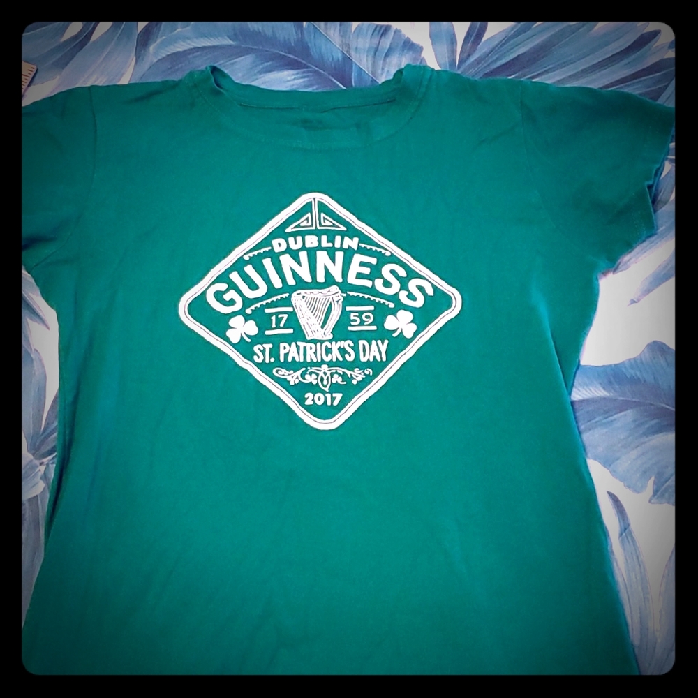 ☘St. Patrick's Day Guinnes T Shirt☘